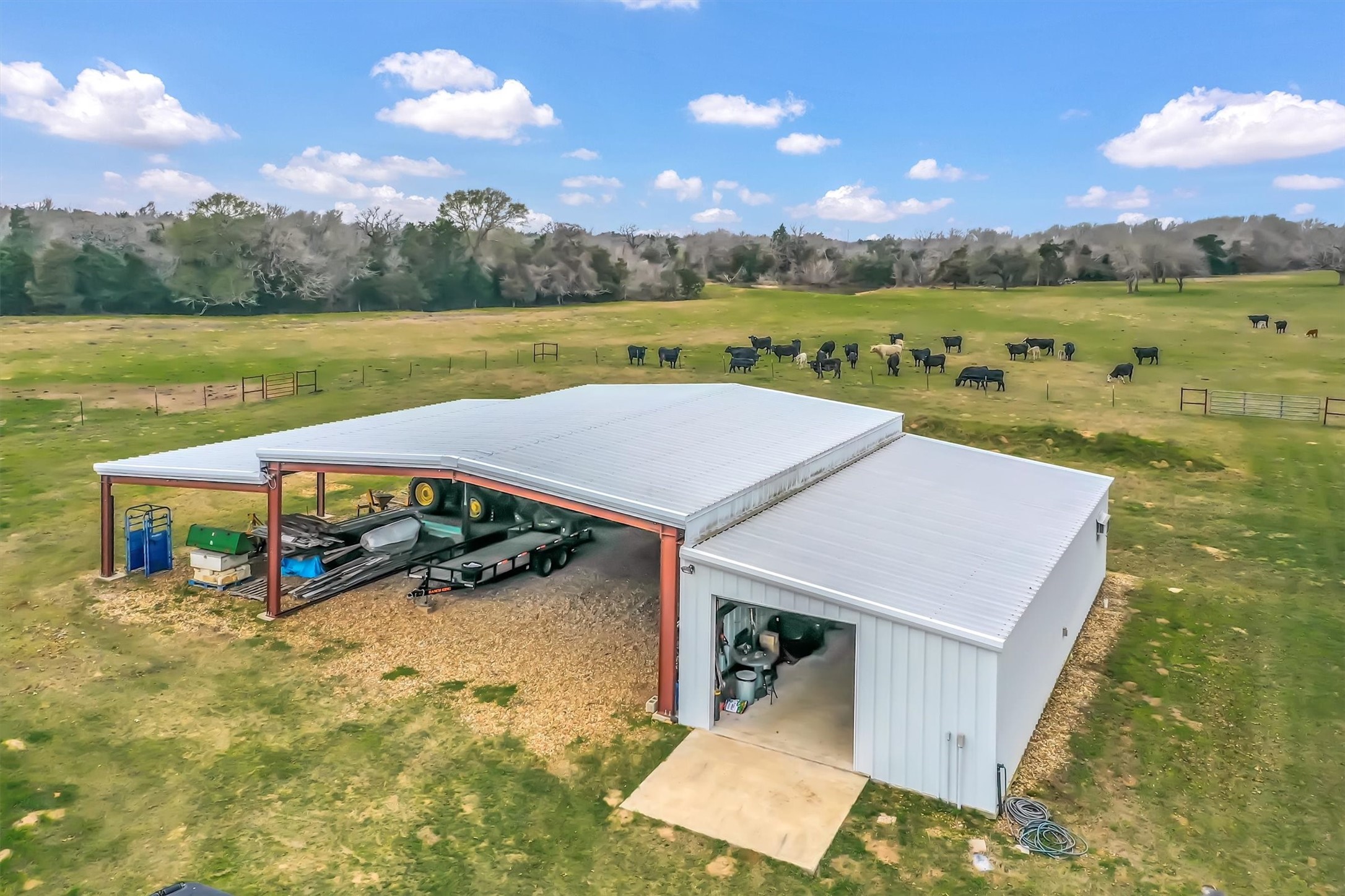 2810 West Old Lockhart Road Muldoon, TX 78949 - Photo 4 of 42 Metal bldg/Barn 2017
+/-3,000sf w 1,000sf concreted