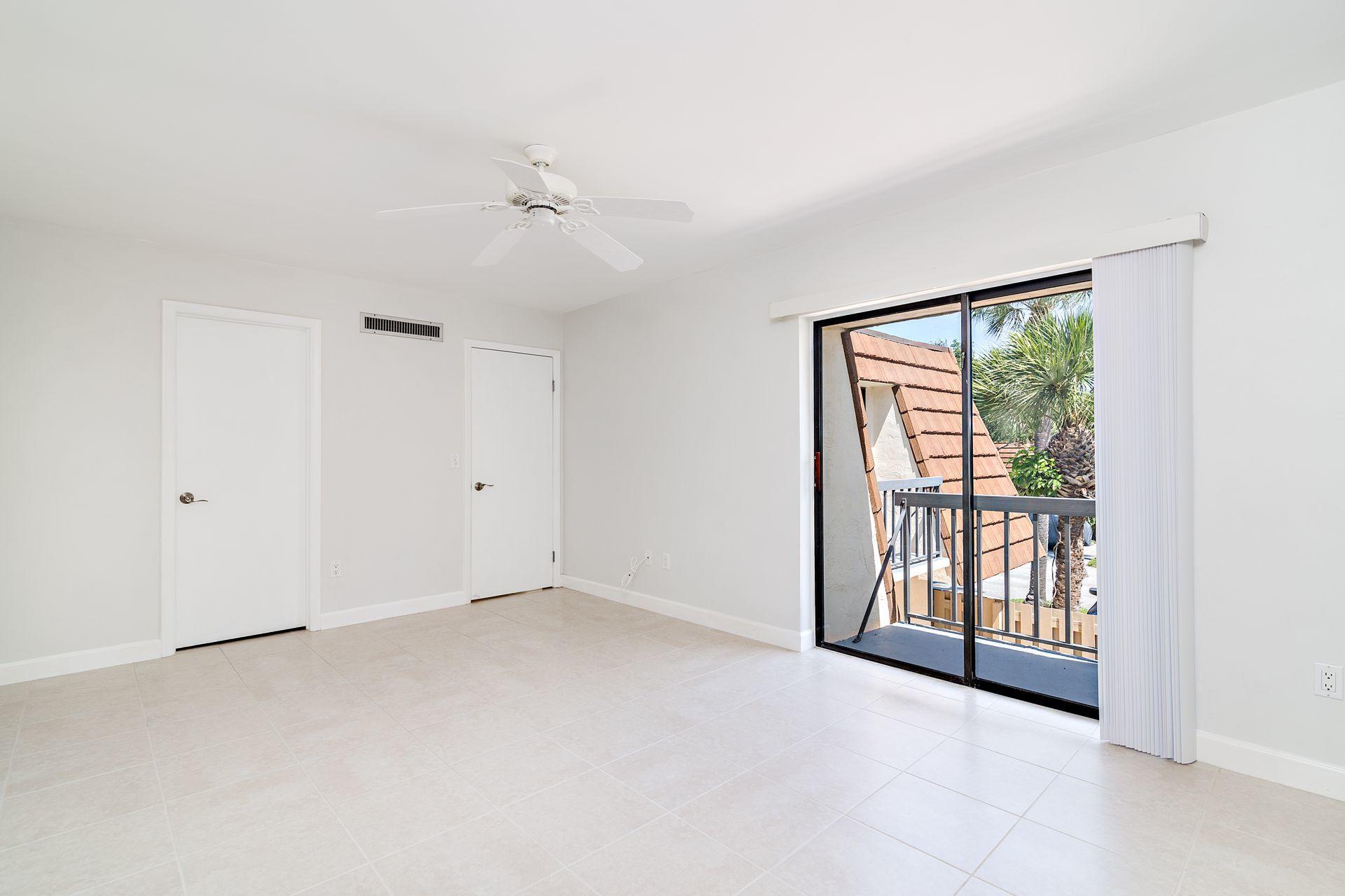 825 Center Street, Unit 50C Jupiter, FL 33458 - Photo 18 of 37 18