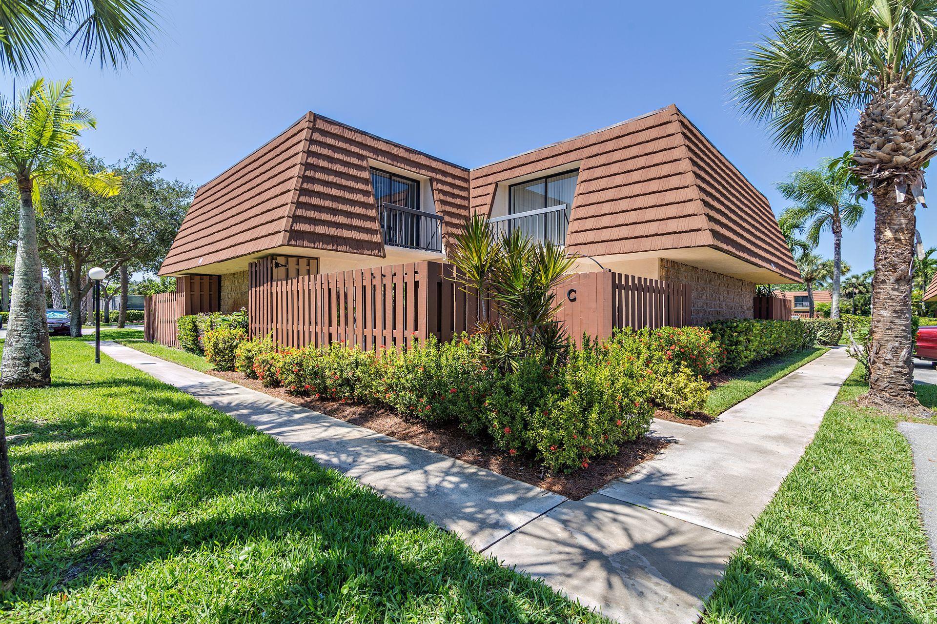 825 Center Street, Unit 50C Jupiter, FL 33458 - Photo 2 of 37 2