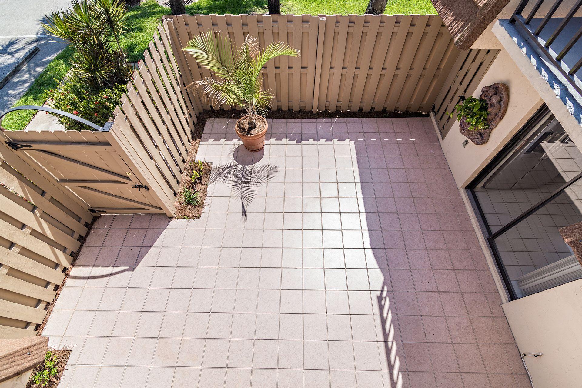 825 Center Street, Unit 50C Jupiter, FL 33458 - Photo 27 of 37 27