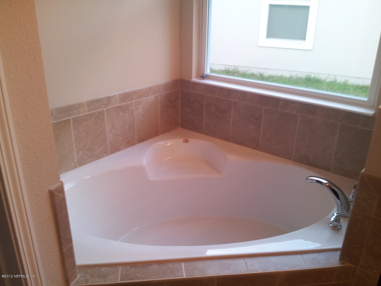 5880 Royalty Road Jacksonville, FL 32254 - Photo 4 of 31 20121211_170222