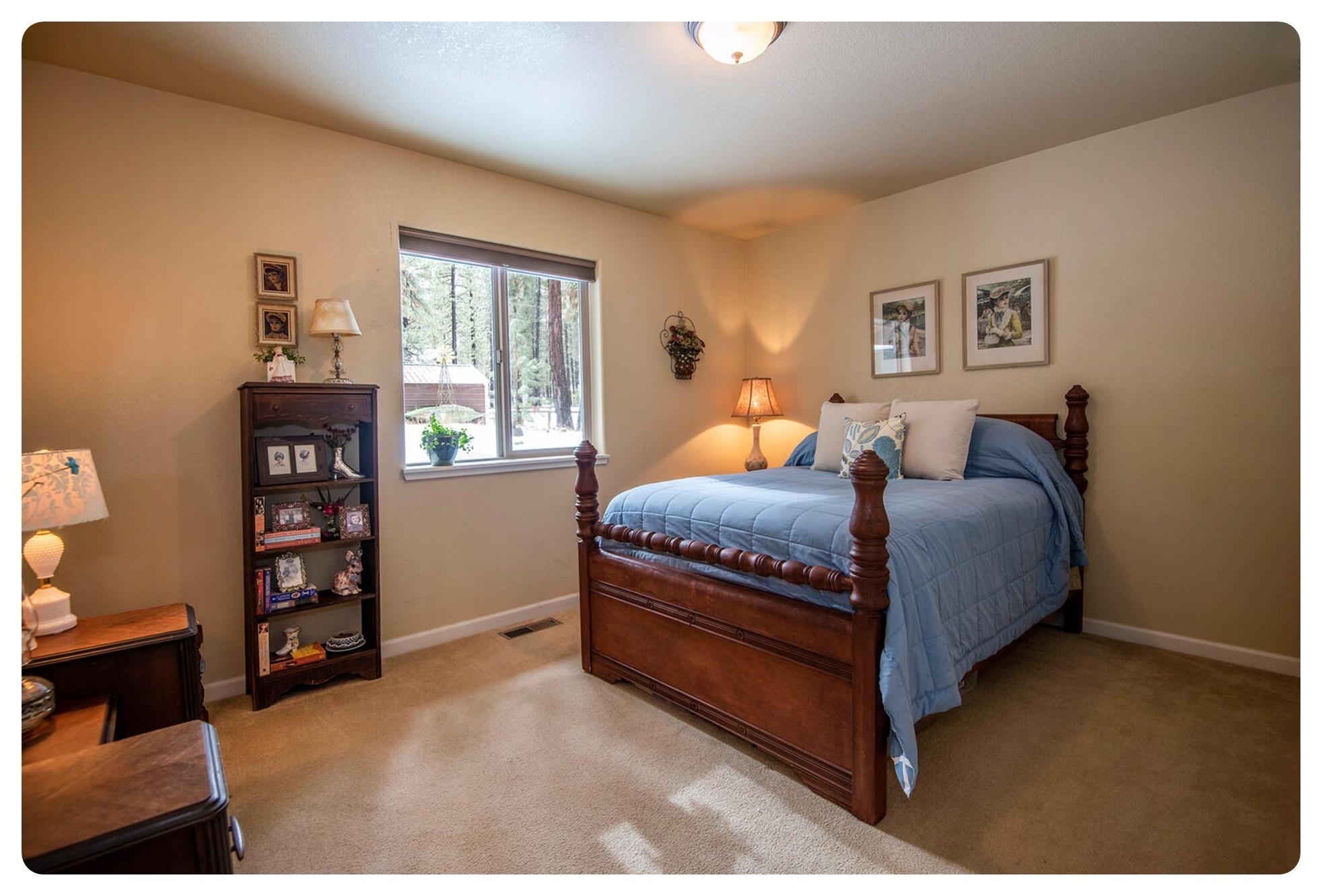 16840 Jacinto Road Bend, OR 97707 - Photo 19 of 36 16840 Jacinto Rd Sunriver OR-large-019-0