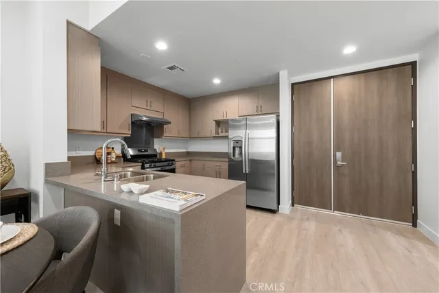$886,000 | 168 South Monterey Street, Unit 310, Alhambra, CA 91801
