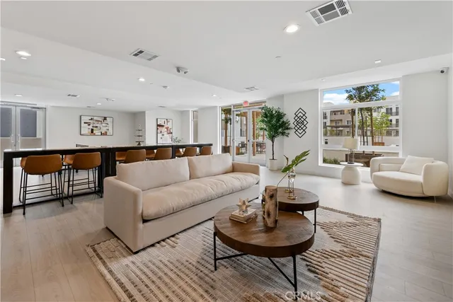 $886,000 | 168 South Monterey Street, Unit 310, Alhambra, CA 91801