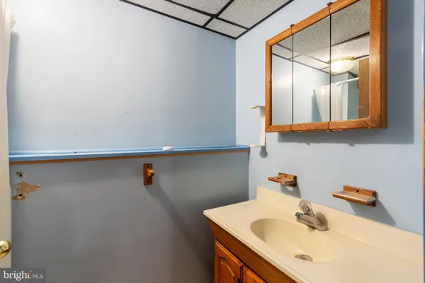 a view of a storage & utility room