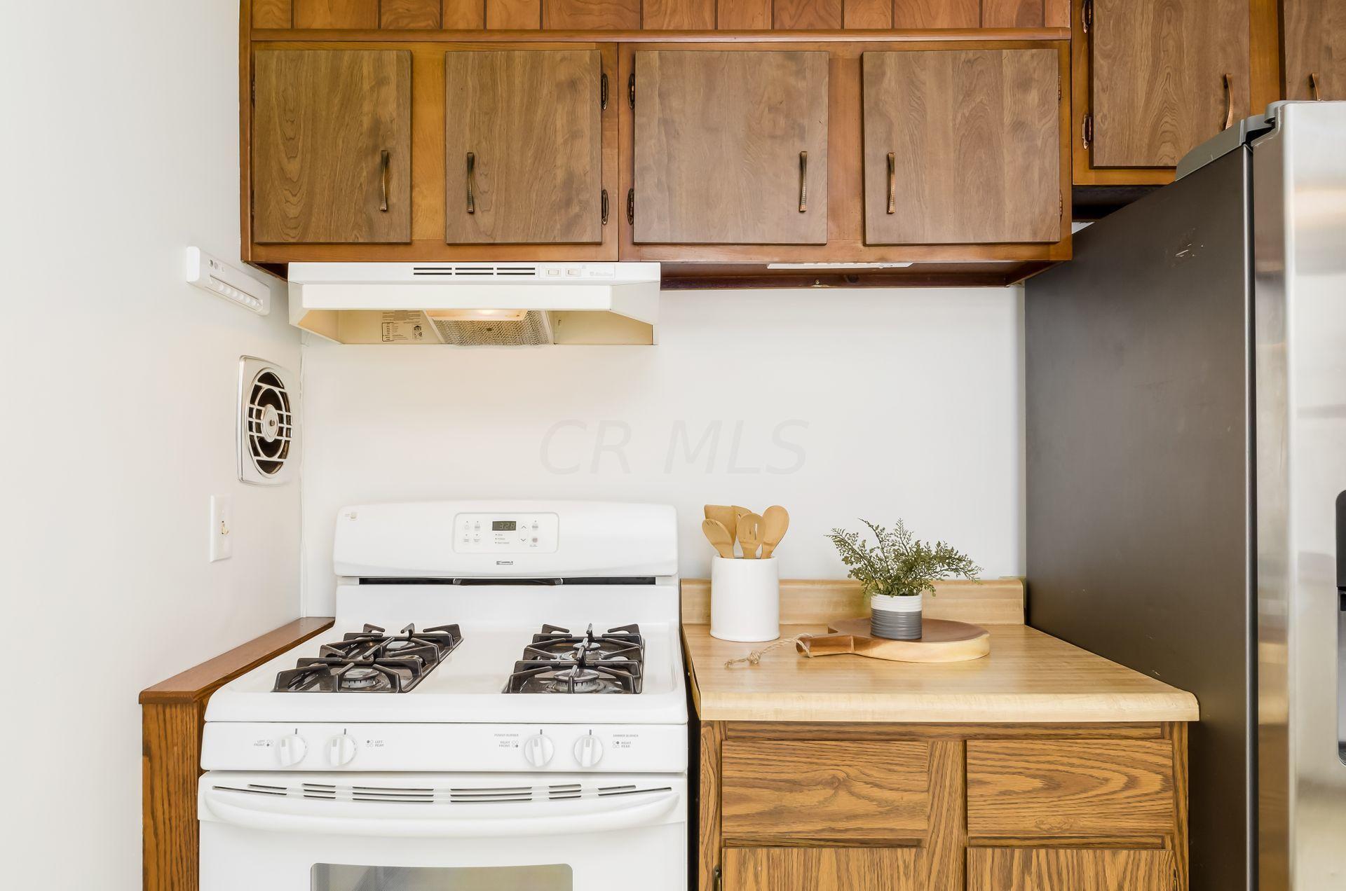 2065 Tupsfield Road Columbus, OH 43229 - Photo 12 of 38 Gallery Image 12