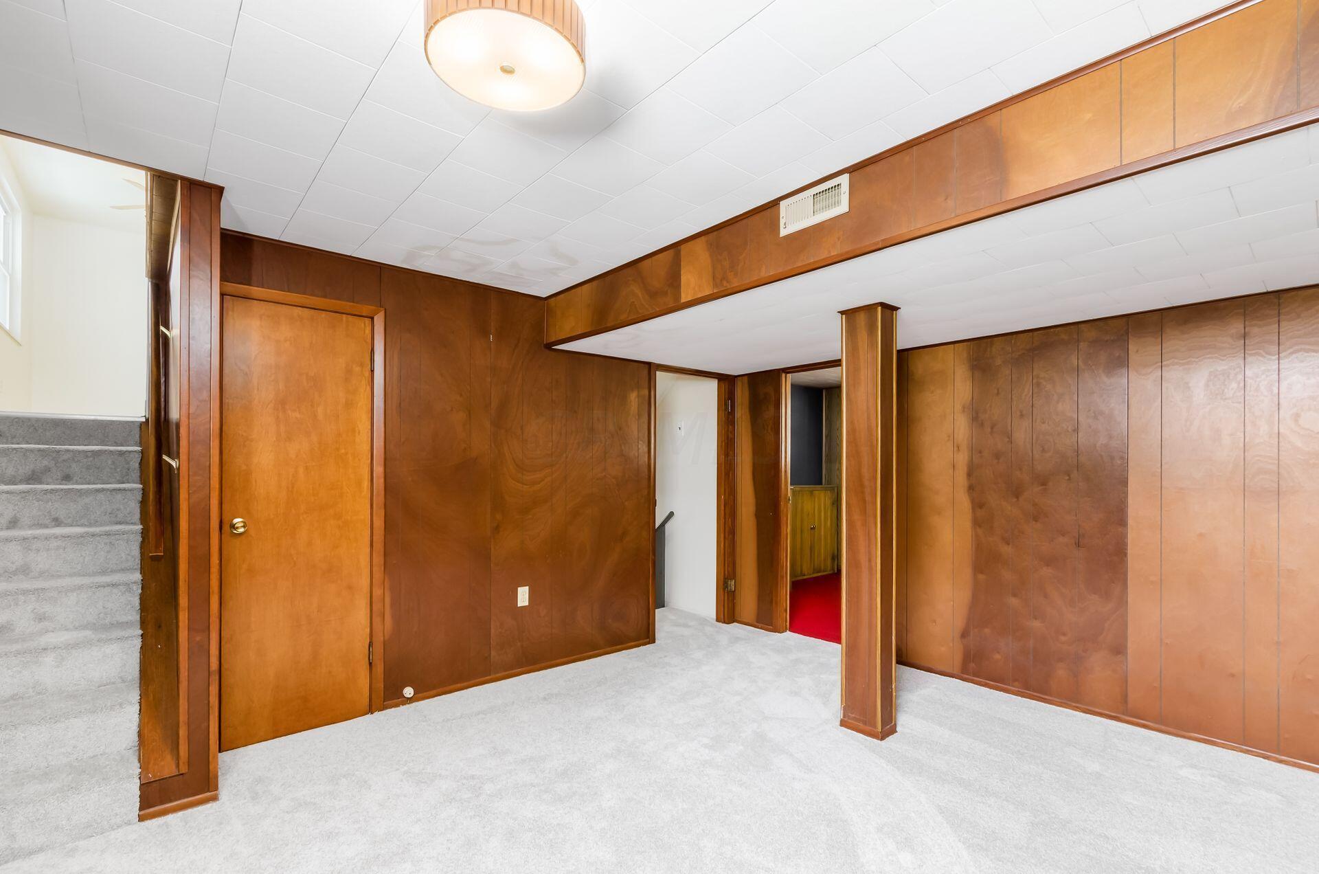 2065 Tupsfield Road Columbus, OH 43229 - Photo 18 of 38 Gallery Image 18
