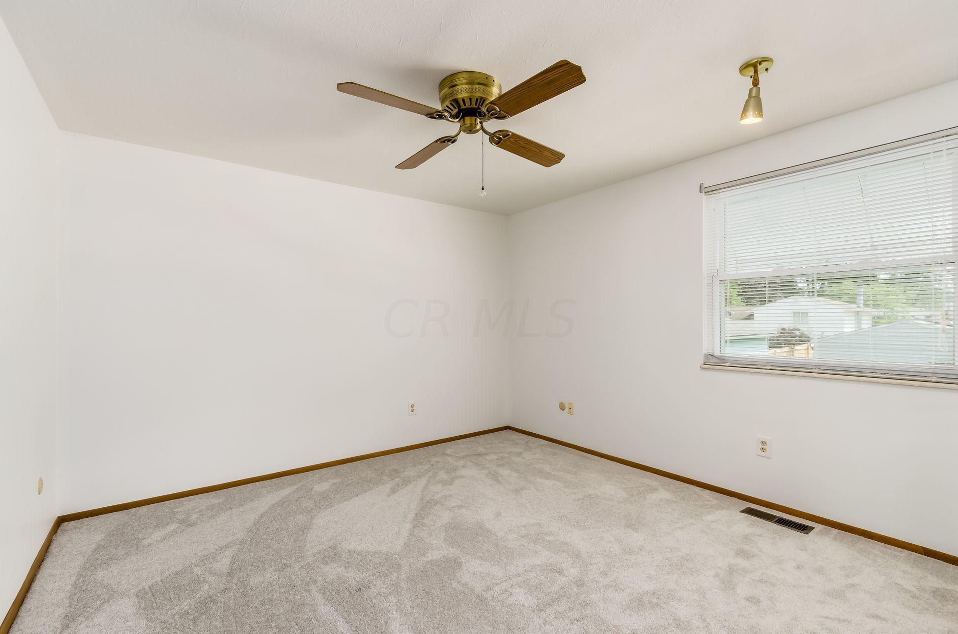 2065 Tupsfield Road Columbus, OH 43229 - Photo 28 of 38 Gallery Image 28