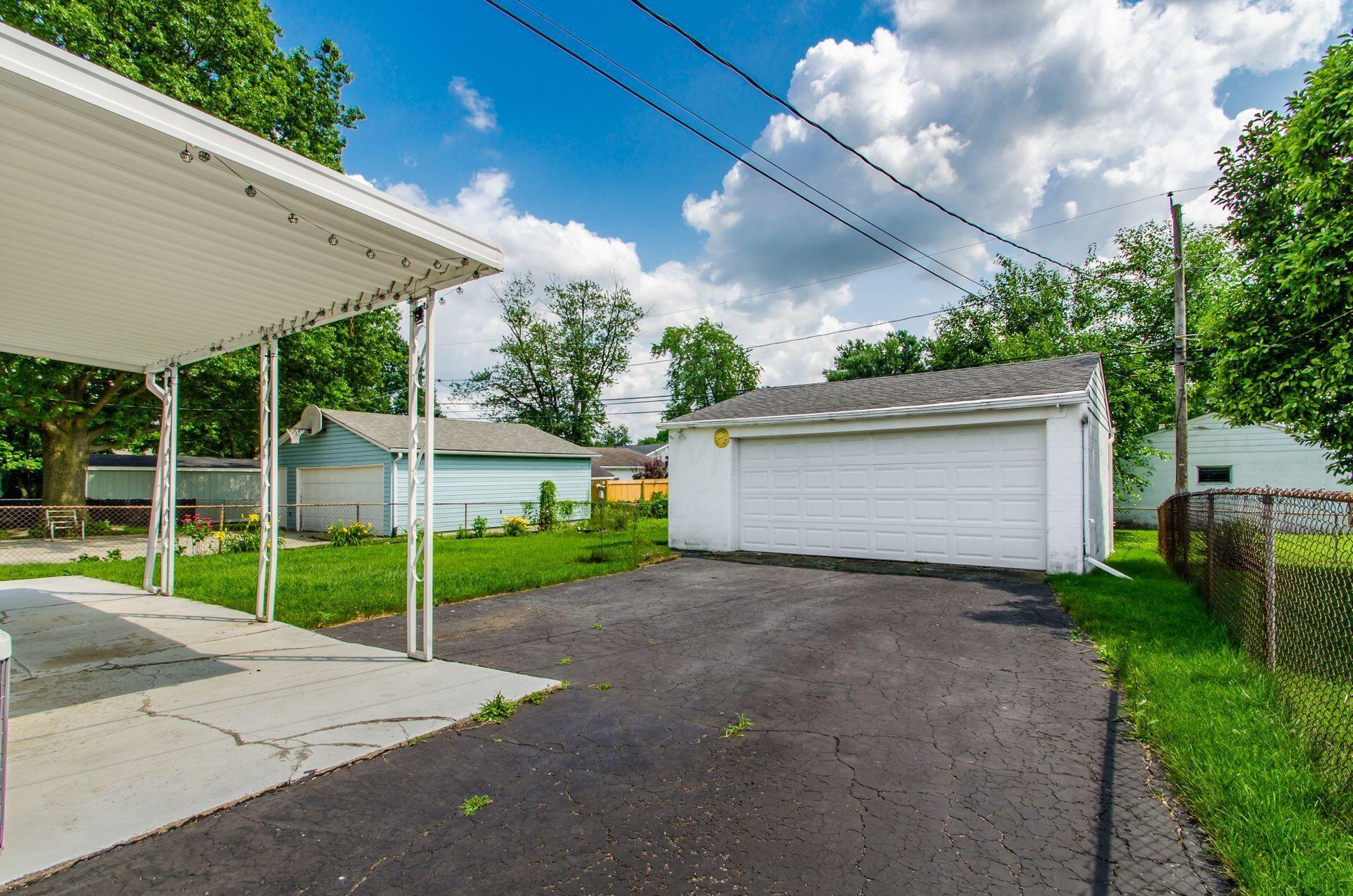 2065 Tupsfield Road Columbus, OH 43229 - Photo 37 of 38 Gallery Image 37