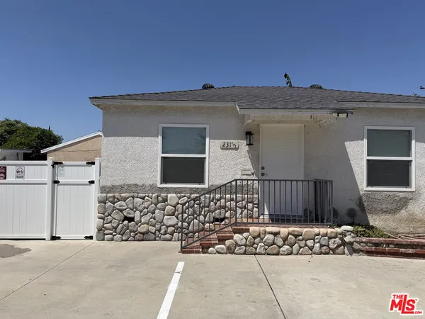 $2,350 | 231 South Waldo Avenue, Unit A, Fullerton, CA 92833