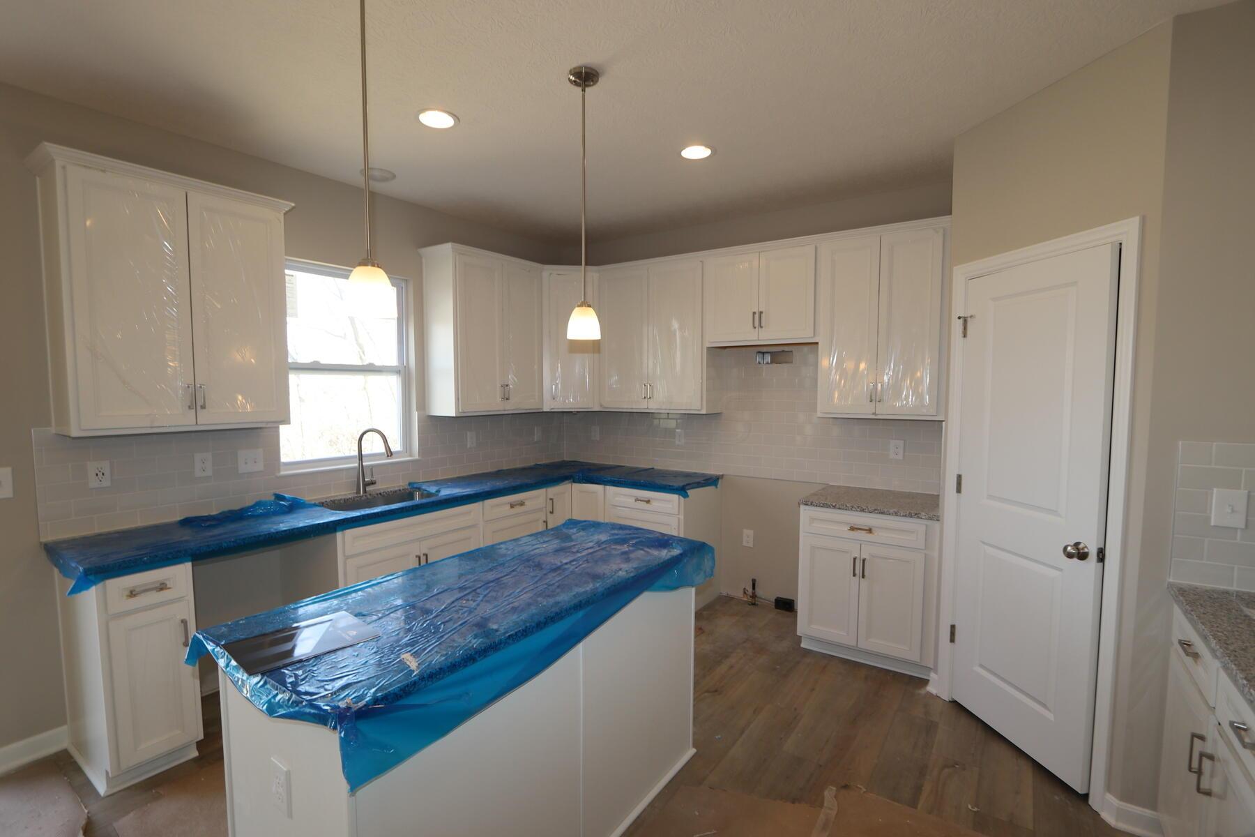 58 Chambers Bay Road Commercial Point, OH 43116 - Photo 2 of 19 Kitchen