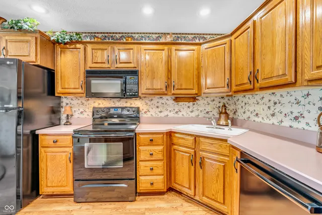 $349,900 | 6605 Private Road 110 West, Brazil, IN 47834