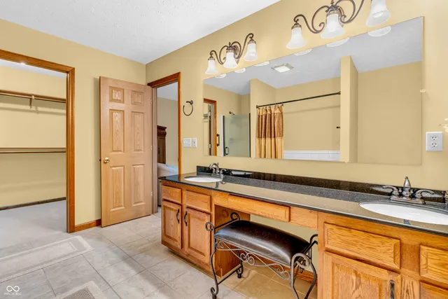 $349,900 | 6605 Private Road 110 West, Brazil, IN 47834