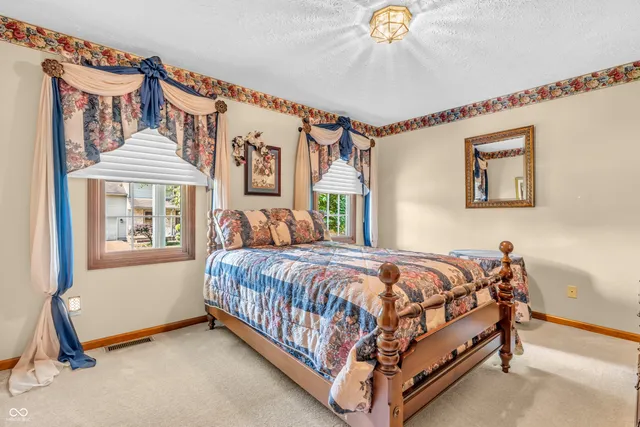 $349,900 | 6605 Private Road 110 West, Brazil, IN 47834