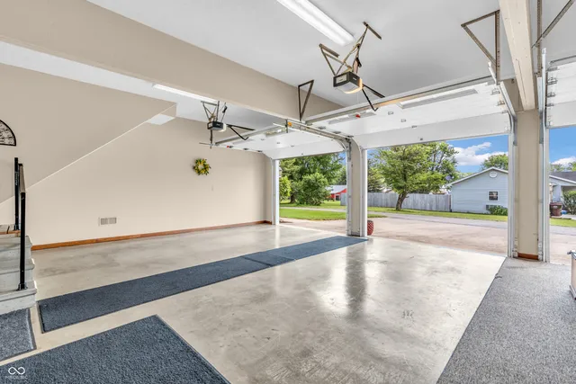 $349,900 | 6605 Private Road 110 West, Brazil, IN 47834