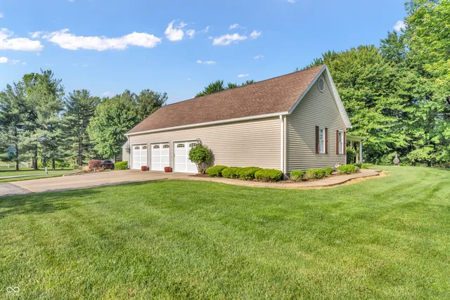 $349,900 | 6605 Private Road 110 West, Brazil, IN 47834