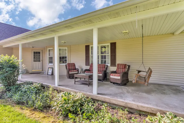 $349,900 | 6605 Private Road 110 West, Brazil, IN 47834