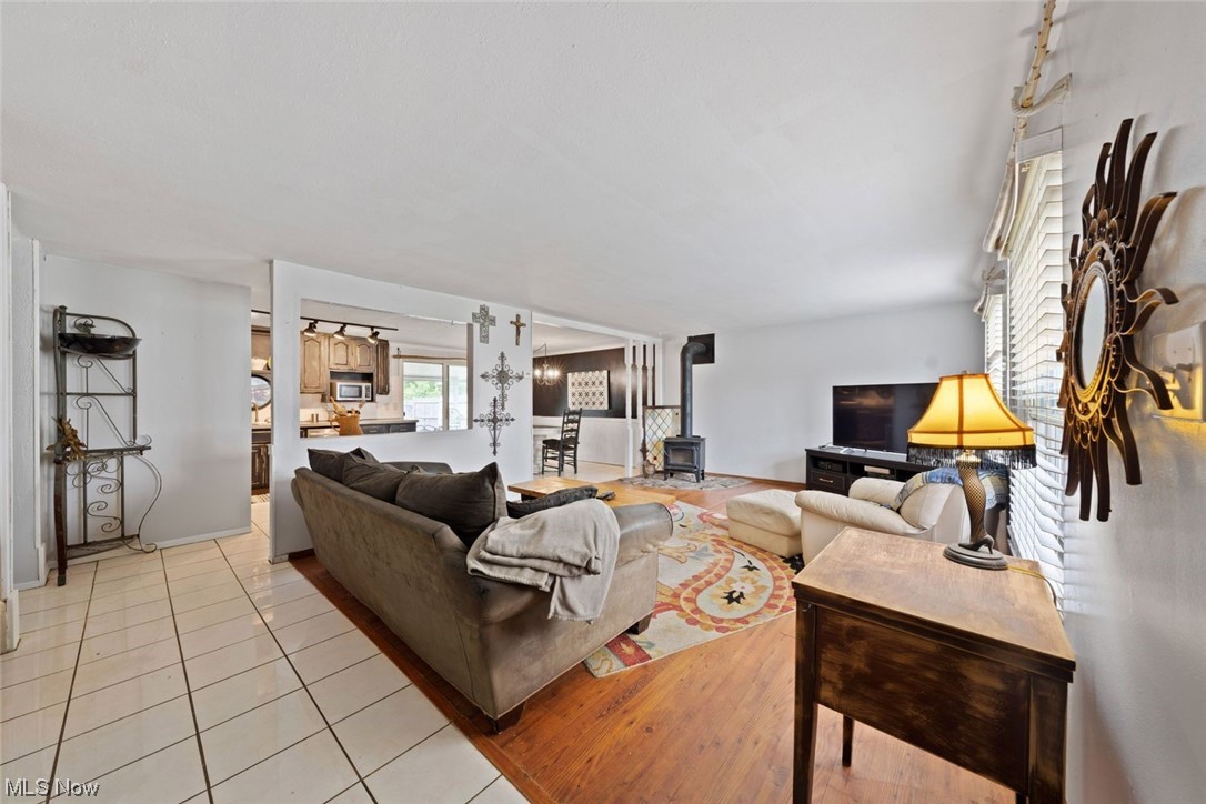 13554 Sheldon Road Brook Park, OH 44142 - Photo 5 of 35 Gallery Image 5