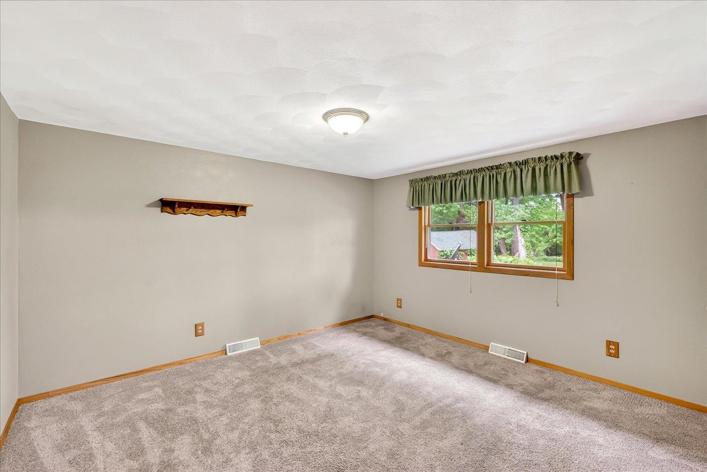 4338 South Schuman Road Orfordville, WI 53576 - Photo 19 of 63