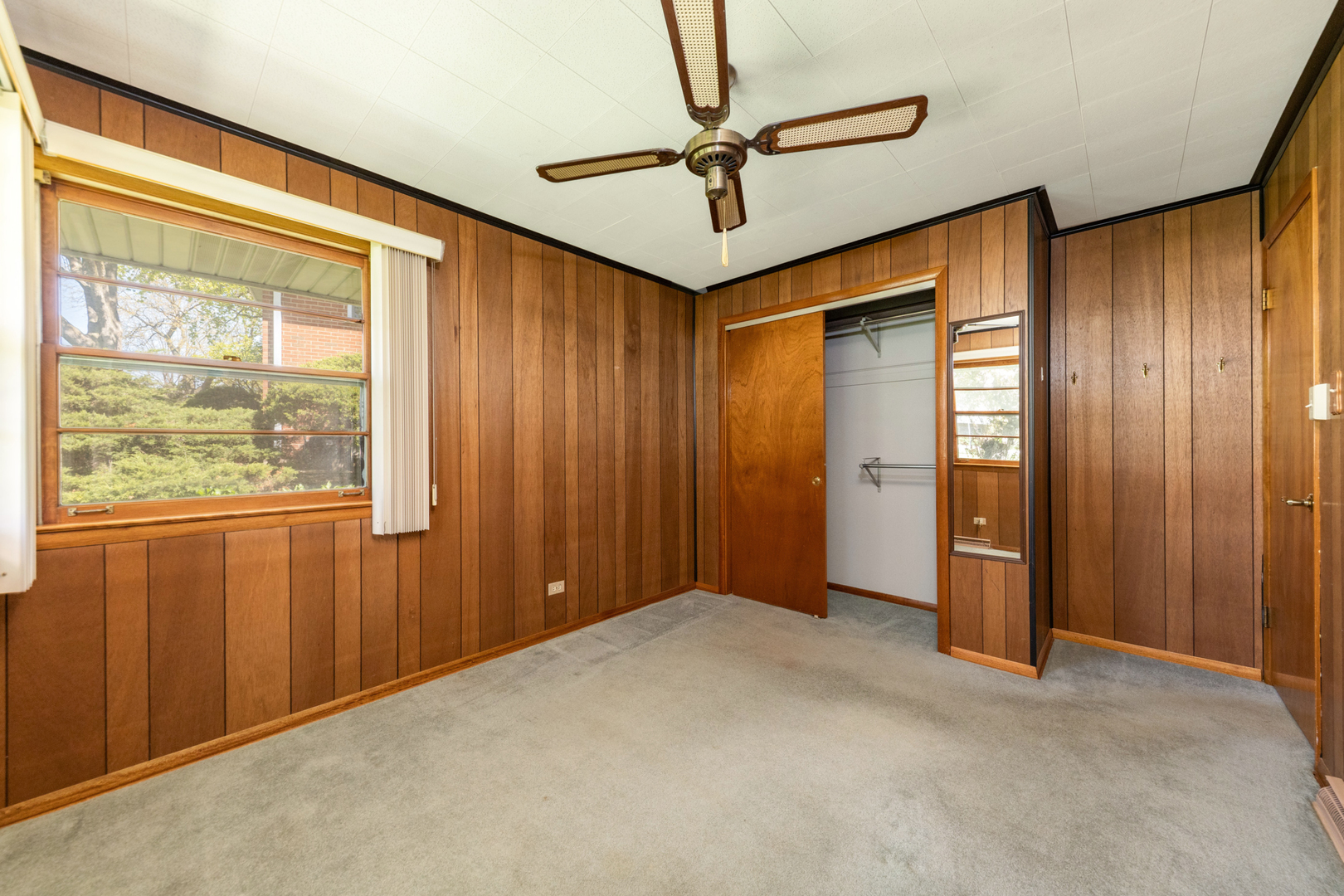 4S629 Radcliff Road Naperville, IL 60563 - Photo 18 of 42 Gallery Image 18