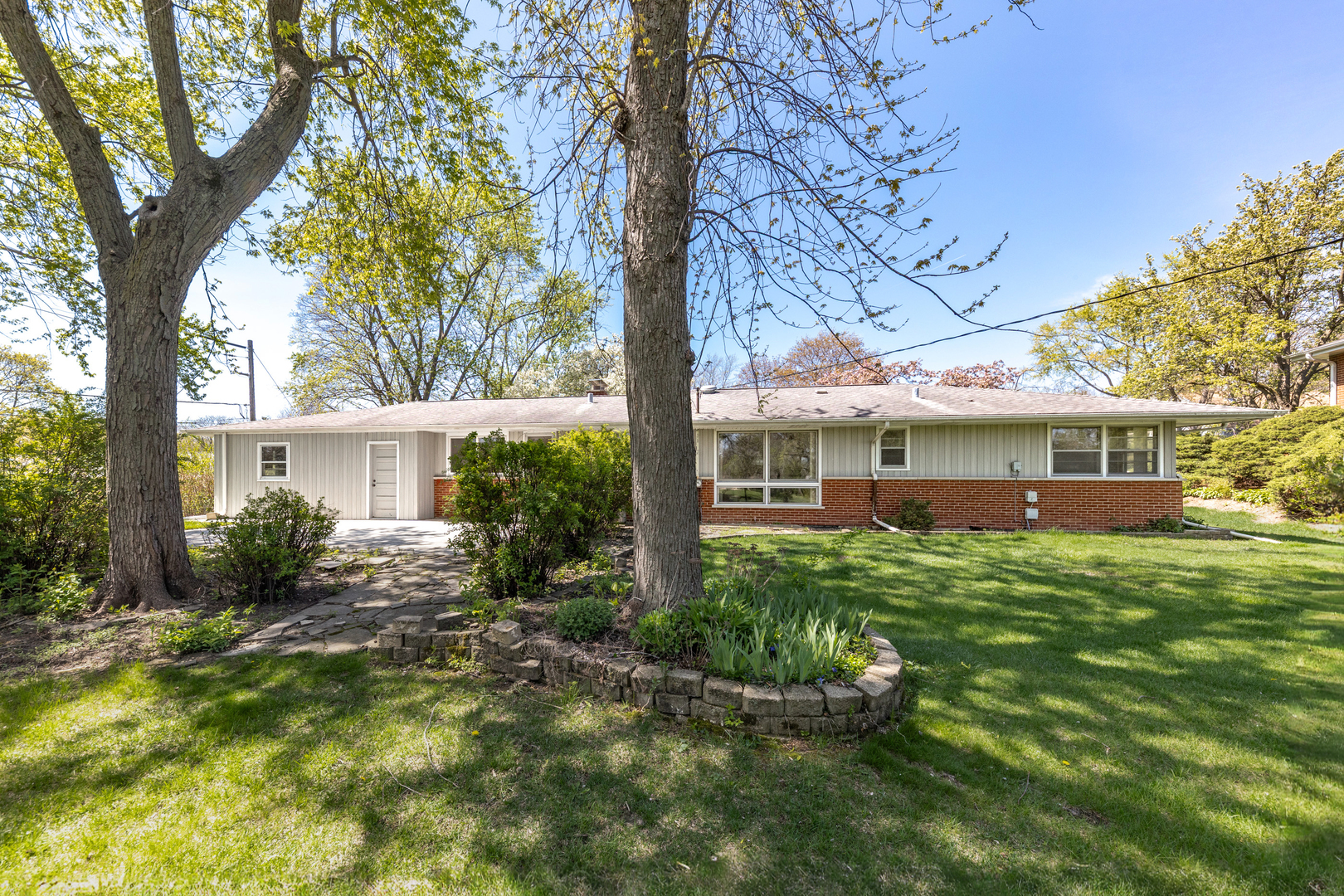 4S629 Radcliff Road Naperville, IL 60563 - Photo 38 of 42 Gallery Image 38