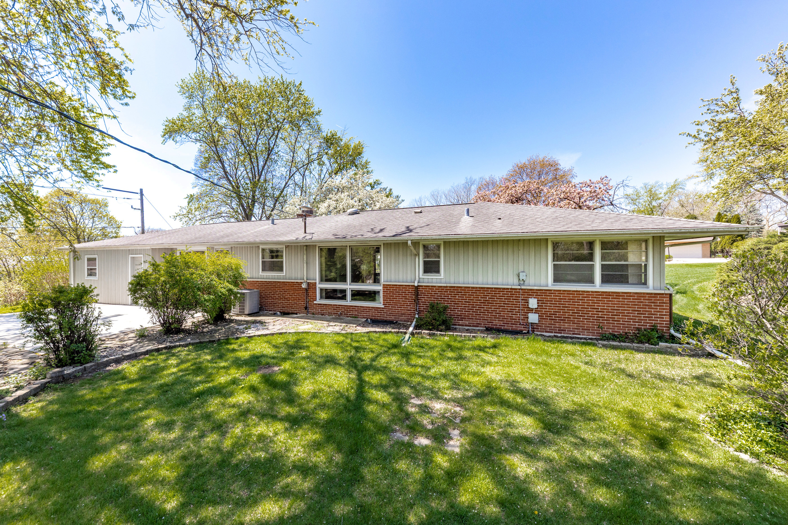 4S629 Radcliff Road Naperville, IL 60563 - Photo 39 of 42 Gallery Image 39