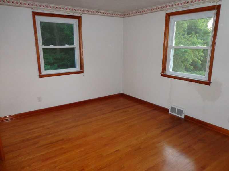 8 Crestview Drive McKees Rocks, PA 15136 - Photo 11 of 21 Bedroom. 1st Bedroom on Main Floor