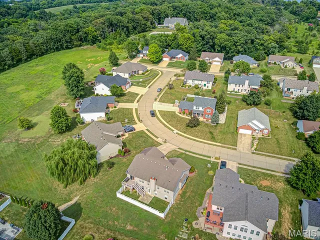 $455,000 | 209 Heritage Street, Columbia, IL 62236