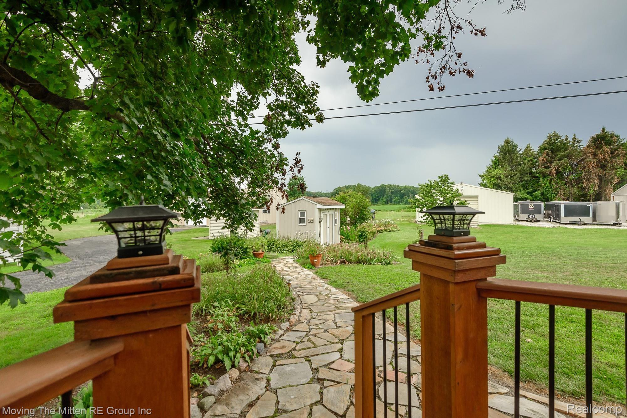 46445 Harris Road Belleville, MI 48111 - Photo 3 of 51 3.jpg