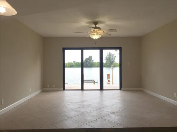 $2,399 | 1100 Crystal Lake Drive, Unit 110, Deerfield Beach, FL 33073