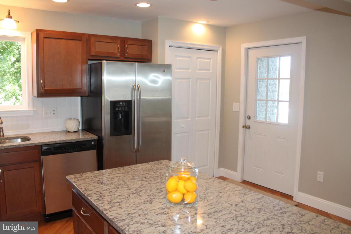 1724 Gish Road Manheim, PA 17545 - Photo 14 of 31