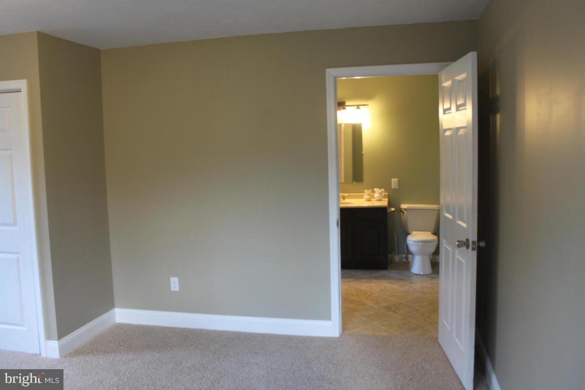 1724 Gish Road Manheim, PA 17545 - Photo 16 of 31