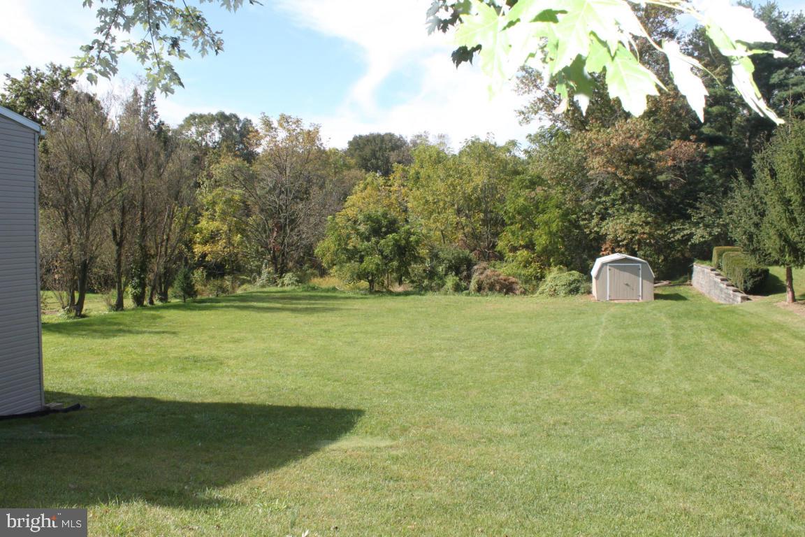 1724 Gish Road Manheim, PA 17545 - Photo 3 of 31