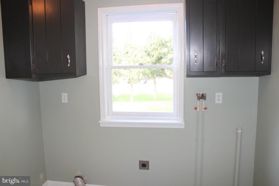1724 Gish Road Manheim, PA 17545 - Photo 22 of 31