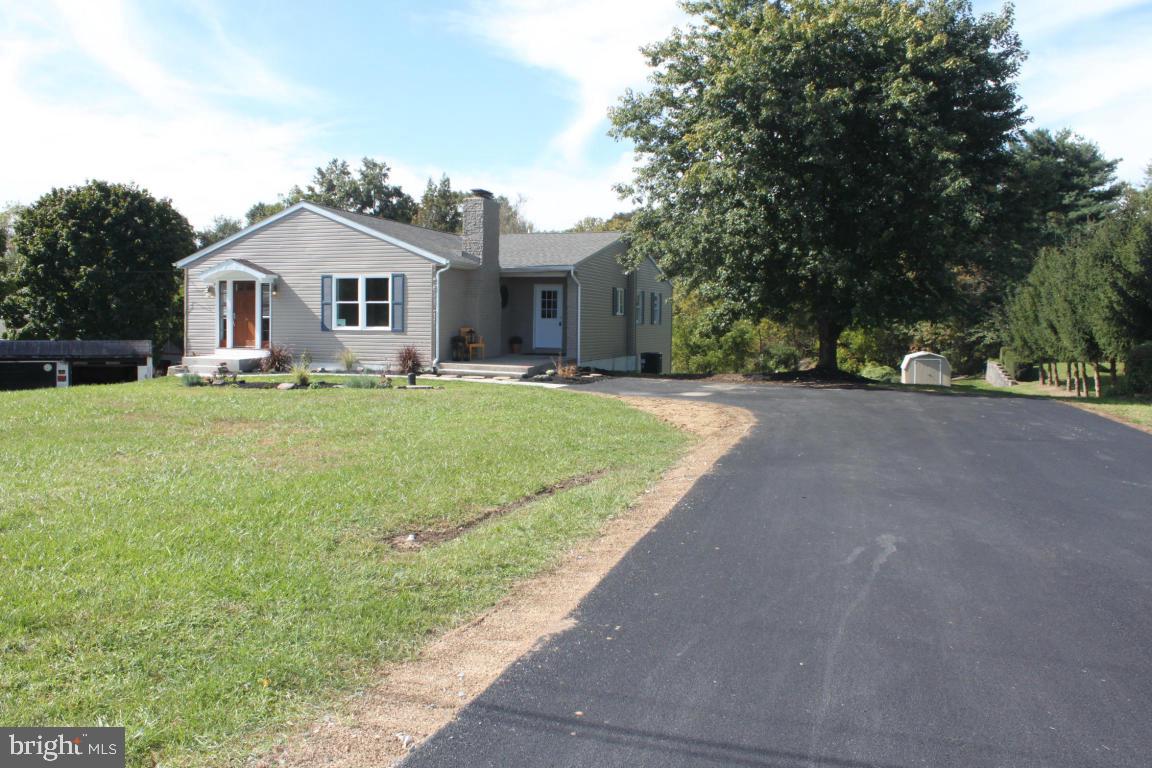 1724 Gish Road Manheim, PA 17545 - Photo 25 of 31