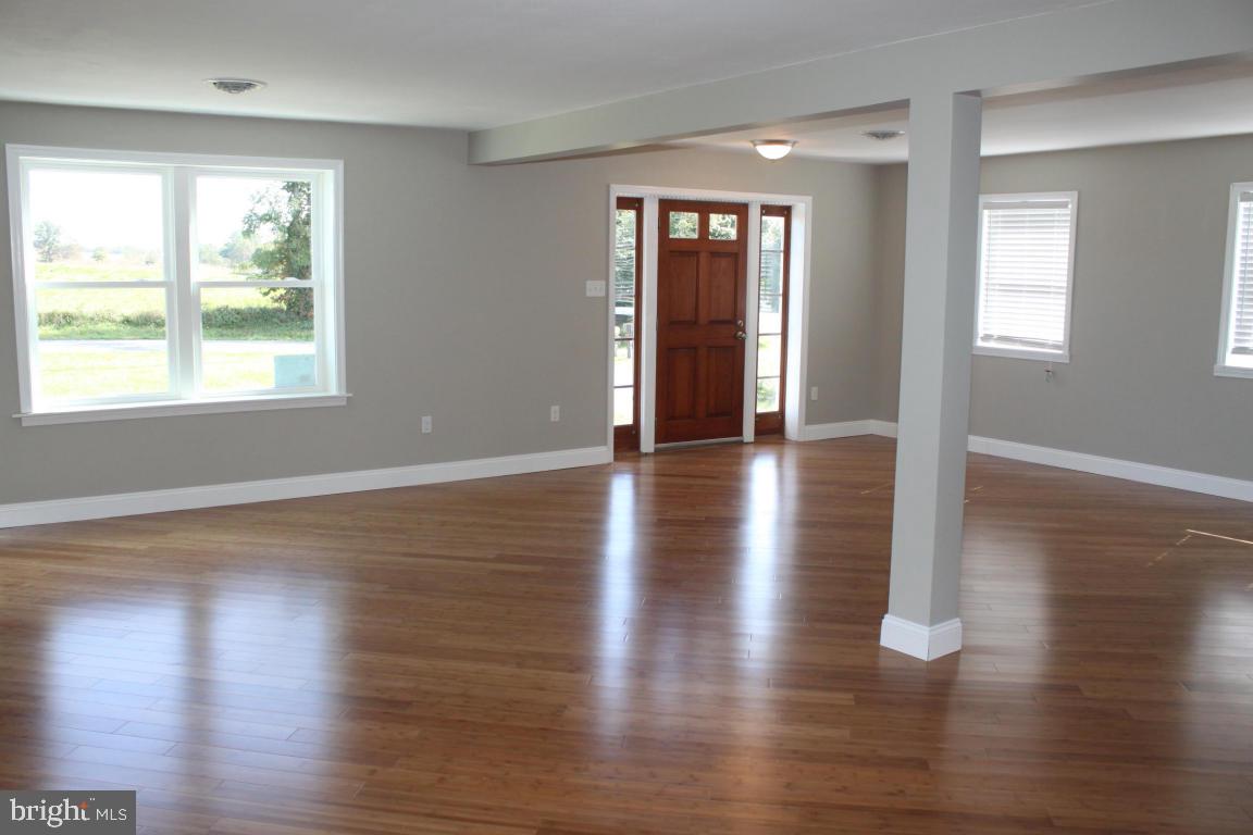 1724 Gish Road Manheim, PA 17545 - Photo 6 of 31