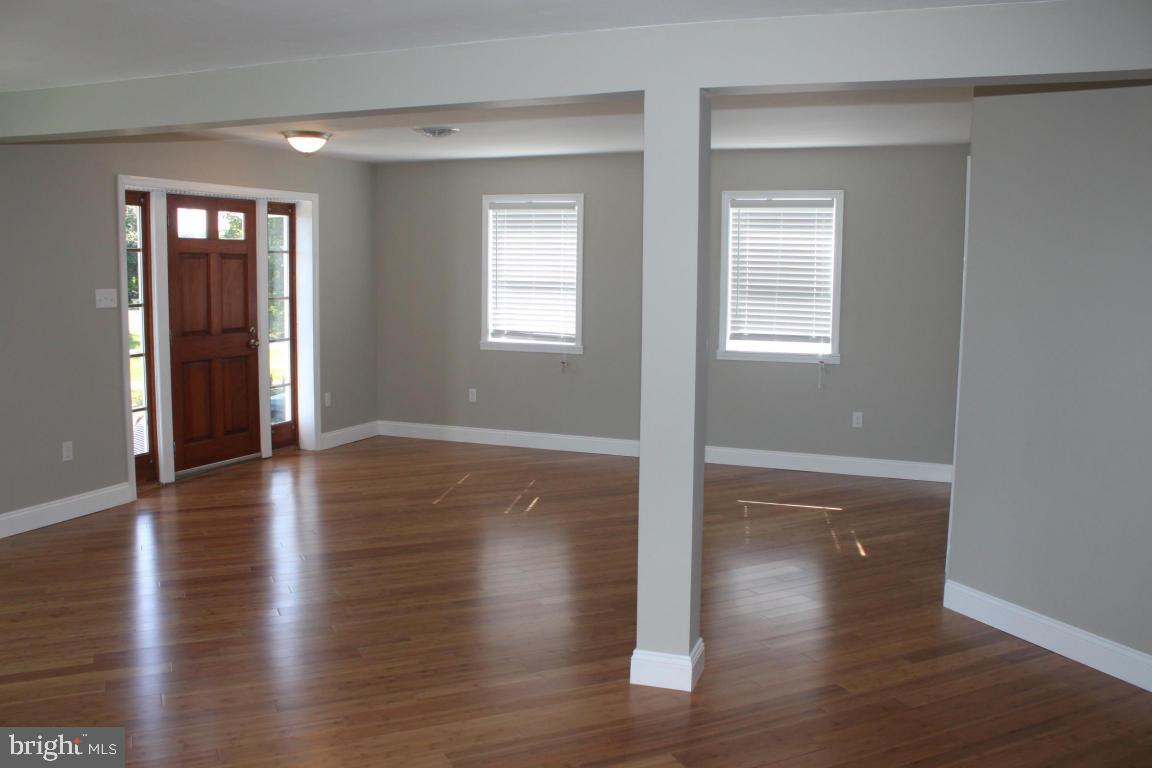 1724 Gish Road Manheim, PA 17545 - Photo 8 of 31