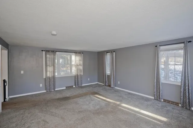 $330,000 | 37 Middlebrook Drive, Springfield, MA 01129