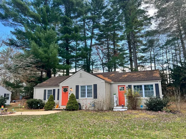 $330,000 | 37 Middlebrook Drive, Springfield, MA 01129
