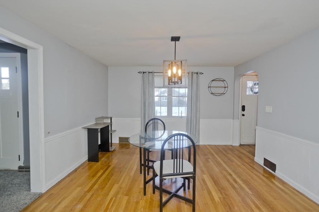 37 Middlebrook Drive Springfield, MA 01129 - Photo 10 of 33 Gallery Image 10