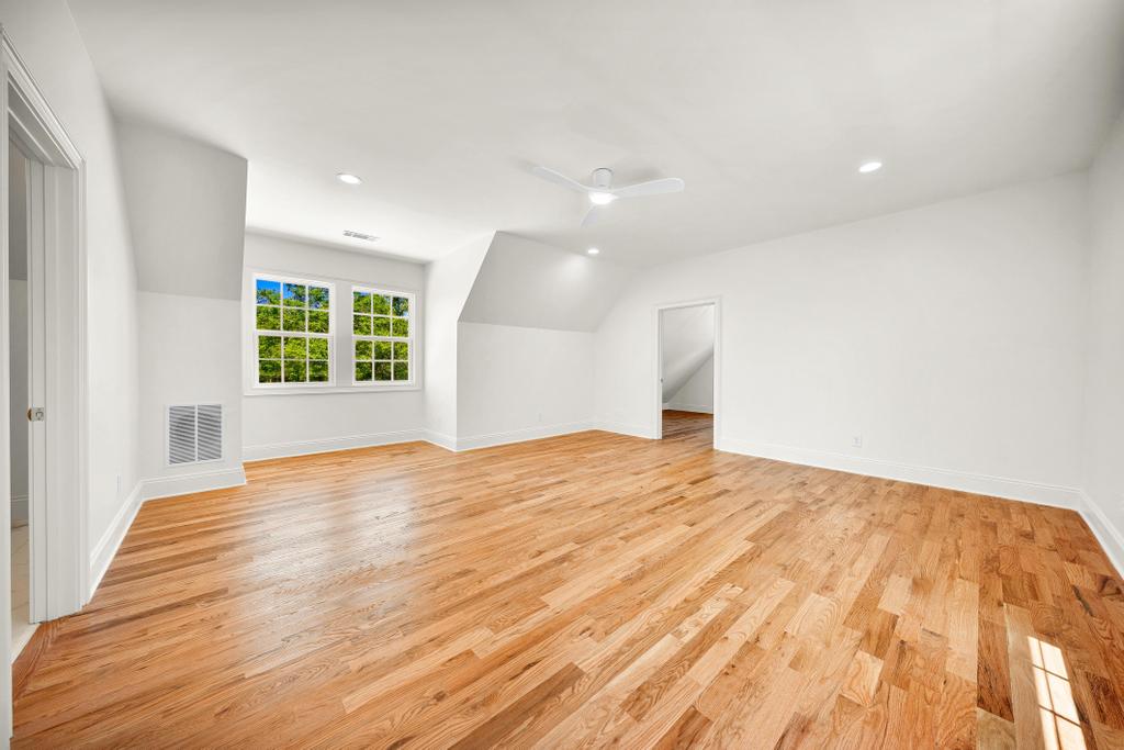 707 Vickery Street Extension Hartwell, GA 30643 - Photo 33 of 50 A versatile bonus room awaits with naturally illuminated interiors and rich hardwood flooring.