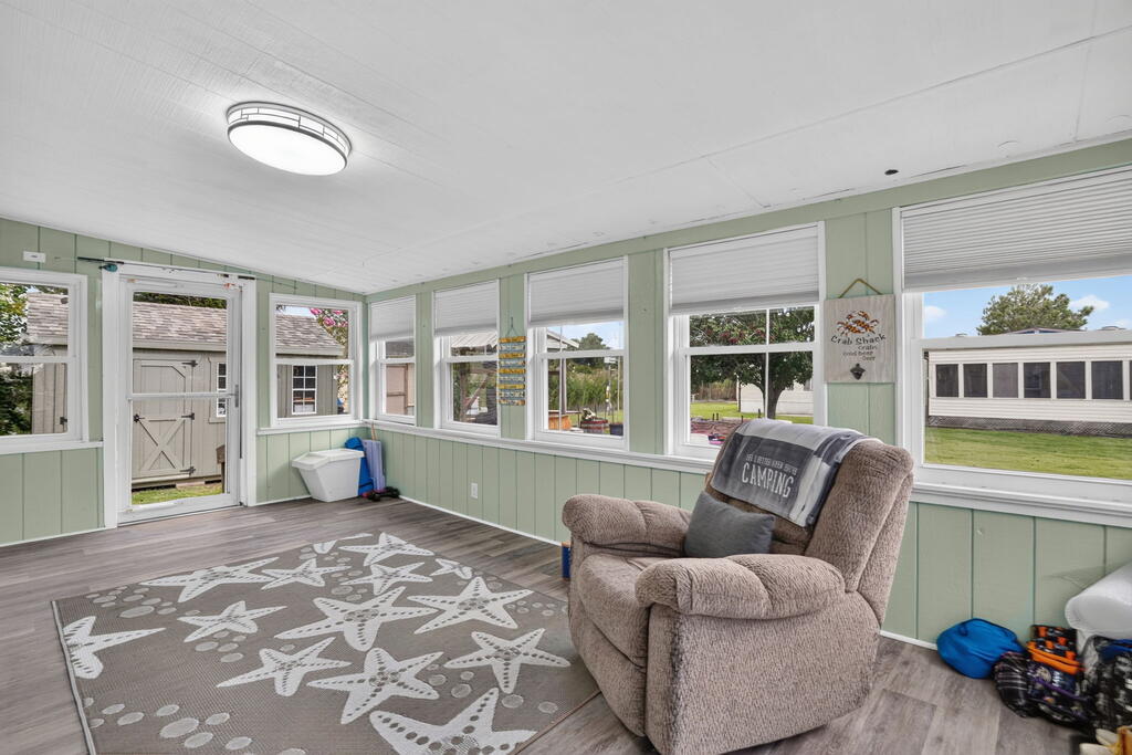 2410 Ridge Road Chincoteague, VA 23336 - Photo 7 of 37 Gallery Image 7