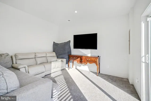 $2,850 | 423 Honeyberry Lane, Fredericksburg, VA 22405