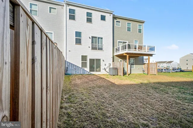 $2,850 | 423 Honeyberry Lane, Fredericksburg, VA 22405