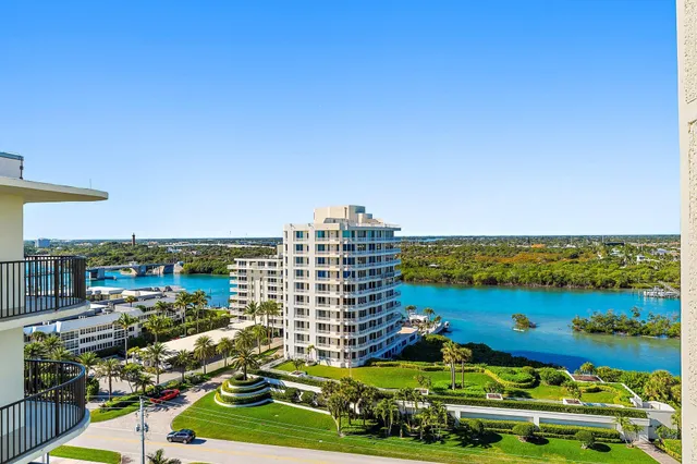 $1,695,000 | 400 South Beach Road, Unit PHC, Tequesta, FL 33469