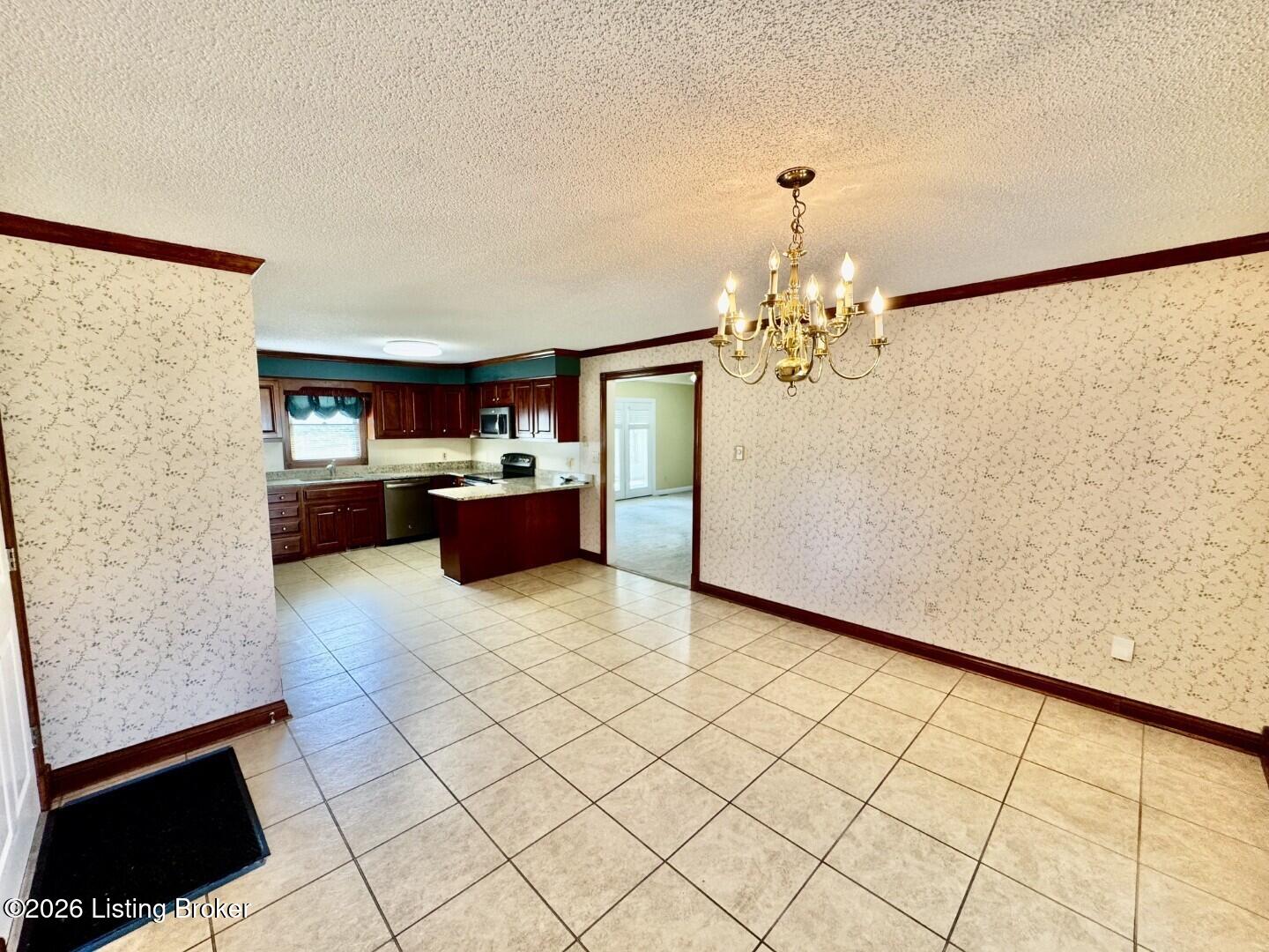 135 Brookside Drive Springfield, KY 40069 - Photo 17 of 46 016_Kitchen