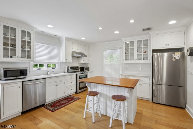 111 Village Road Green Village, NJ 07935 - Photo 21 of 23