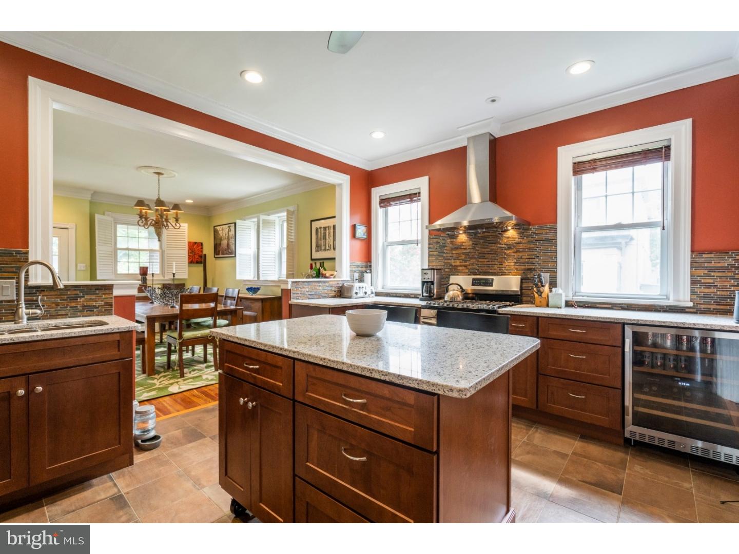 2113 West Ritner Street Philadelphia, PA 19145 - Photo 10 of 25 Kitchen
