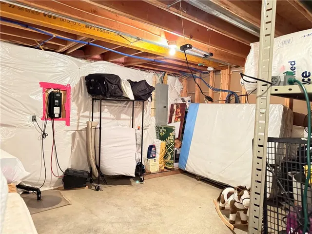 $380,000 | 11224 Cernech Road, Kansas City, KS 66109