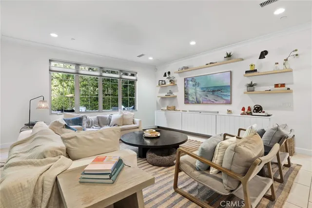 $9,950 | 7 Sunset Cove, Irvine, CA 92602